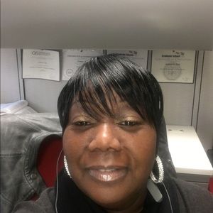 Meet your Posher, Kimberly